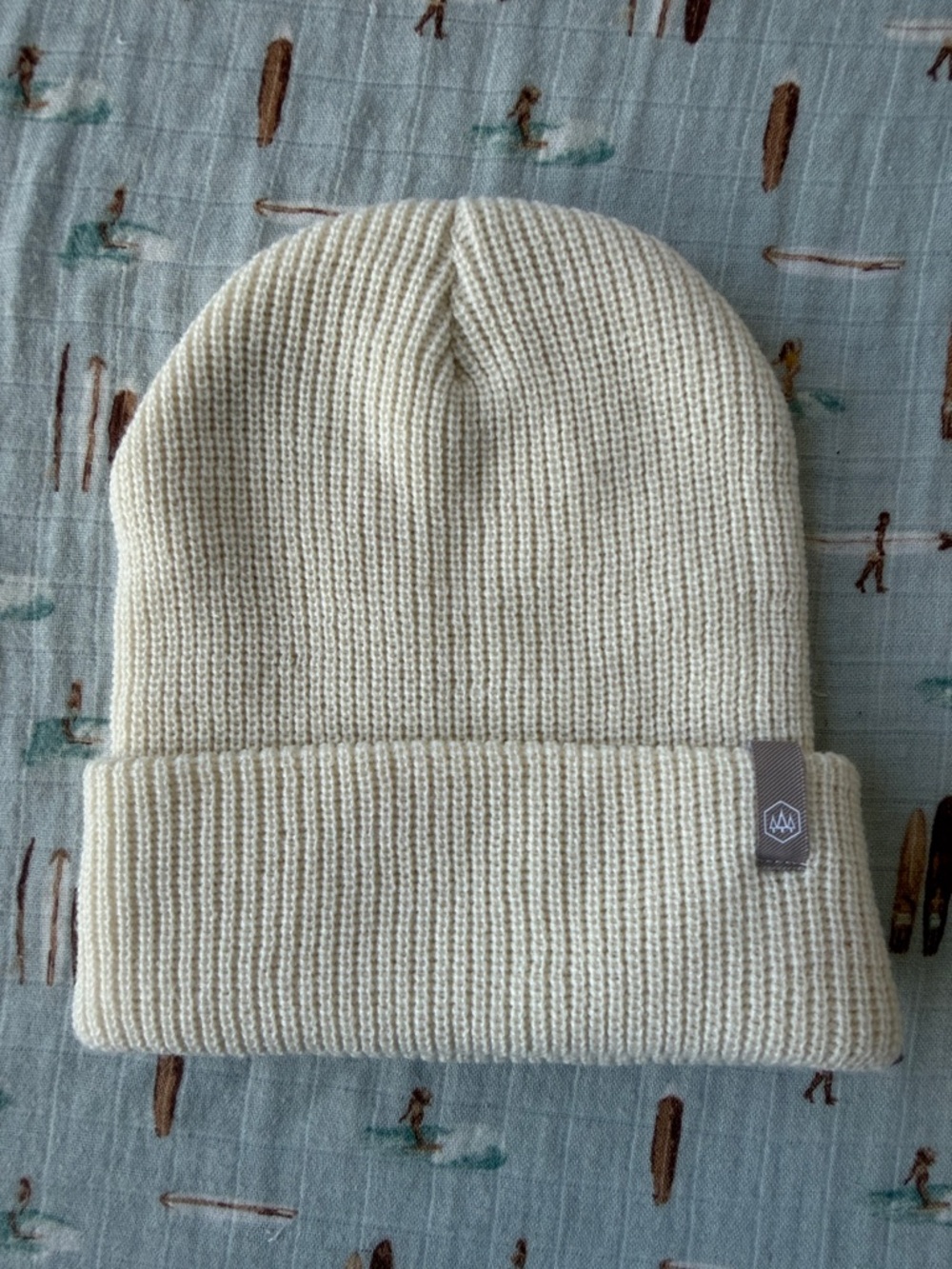 Hemlock Cream Cuffed Beanie with Subtle Logo Tab EUC